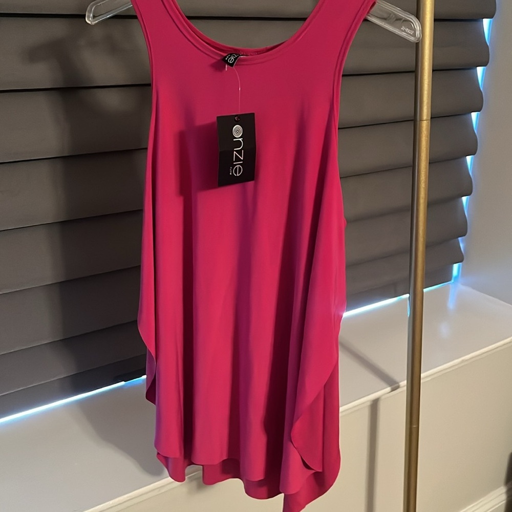 ONZIE flow Molly Tank in Berry